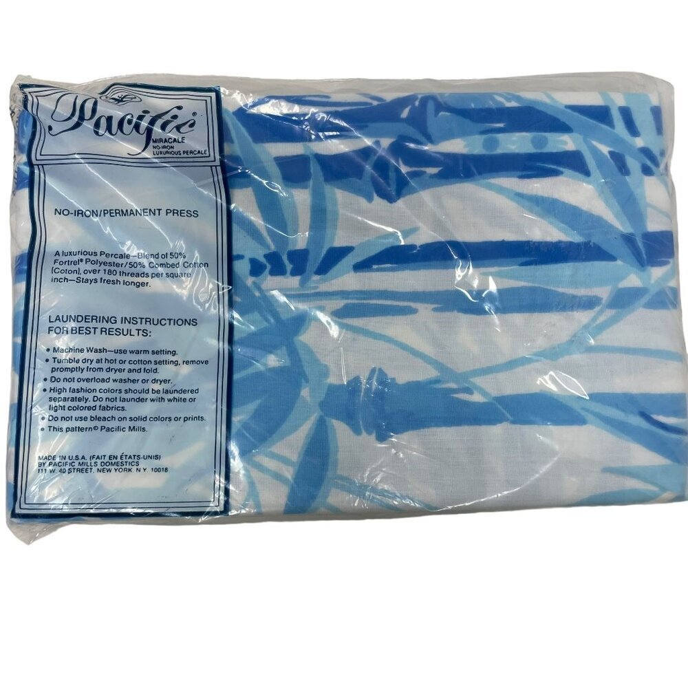 Pacific Miracle No-Iron Standard Pillowcases Cotton Blend  Blue White Floral - Picture 2 of 5